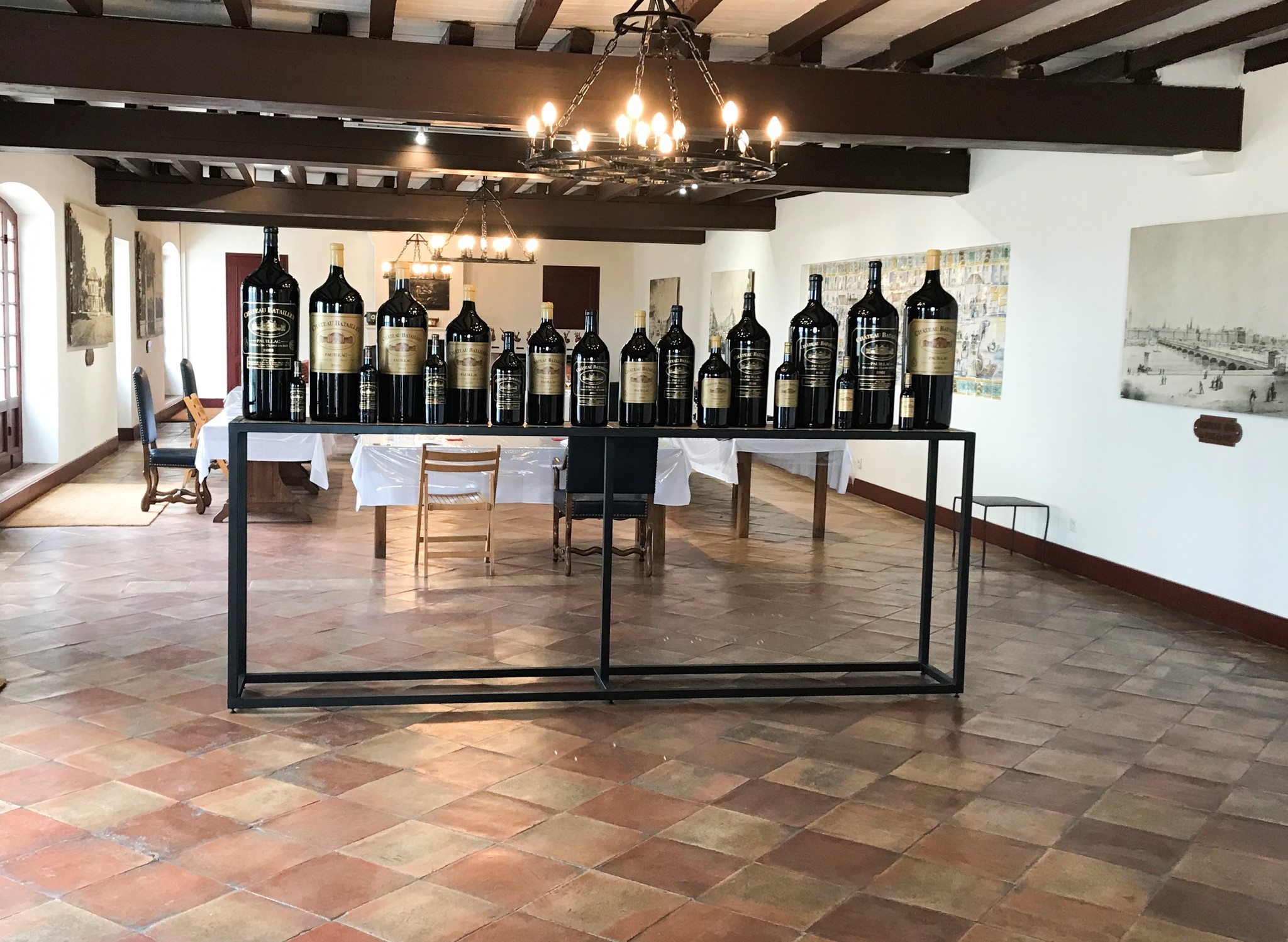 Présentation des vins au Château Batailley